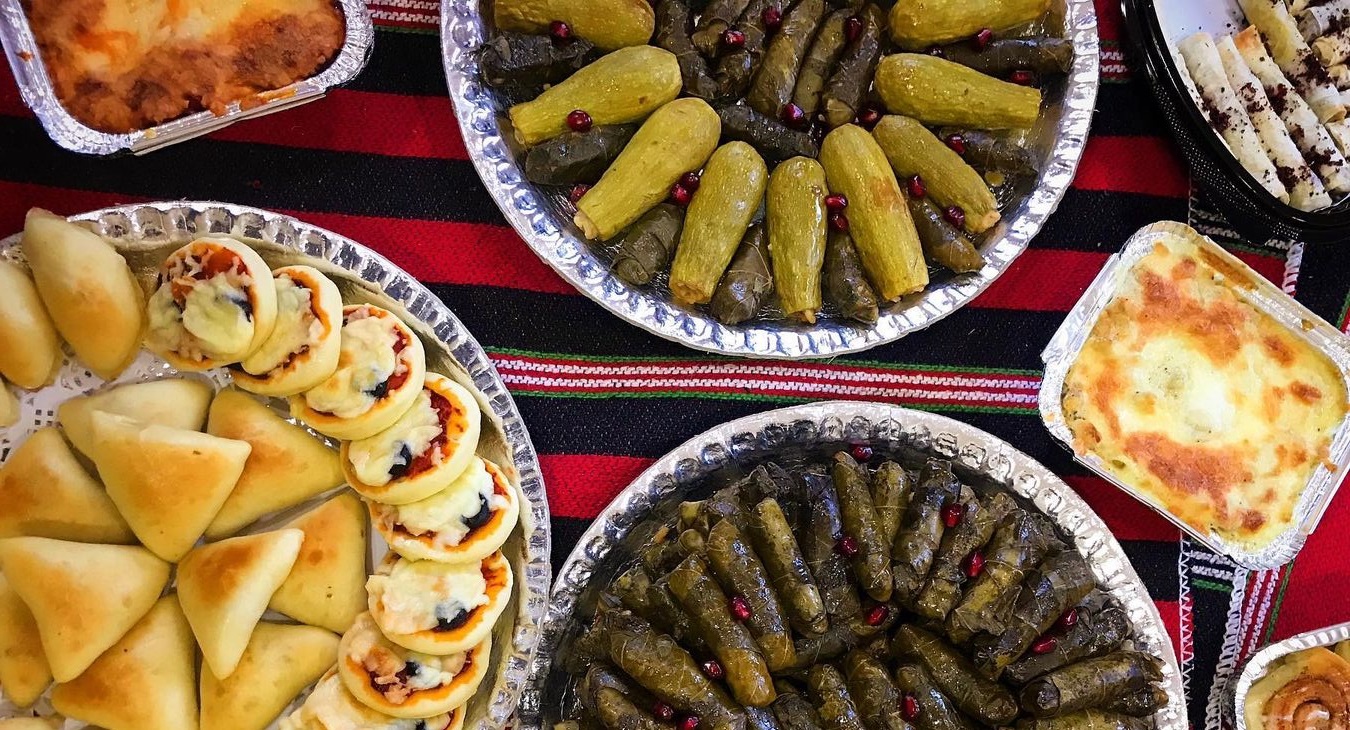 https://emenu.morjan.co/_menu//images/header-back.jpg