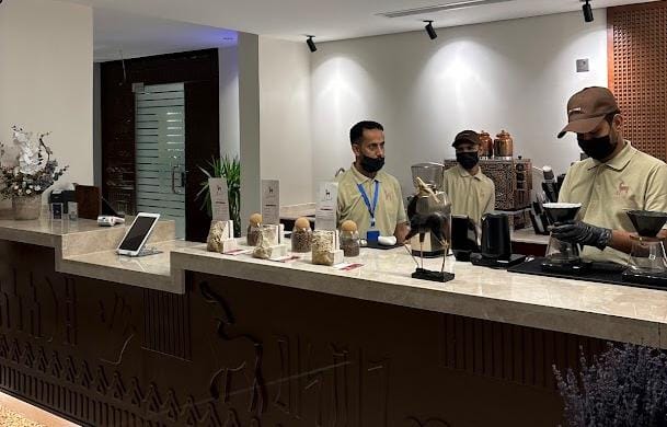 https://emenu.morjan.co/_menu//images/header-back.jpg
